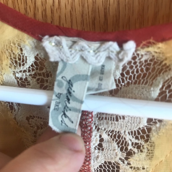 Gimmicks long sleeved, yellow, lace design blouse - Picture 2 of 3